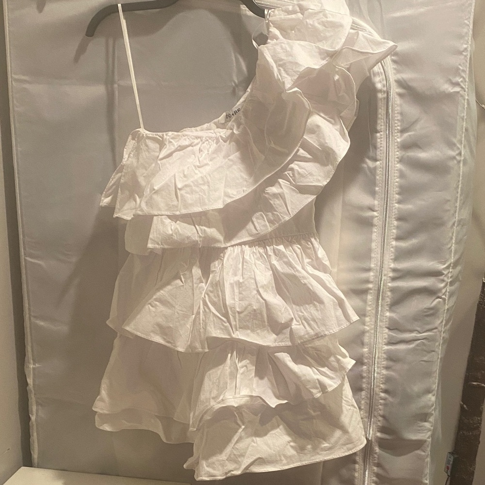 Chic White Ruffled One-Shoulder Romper
